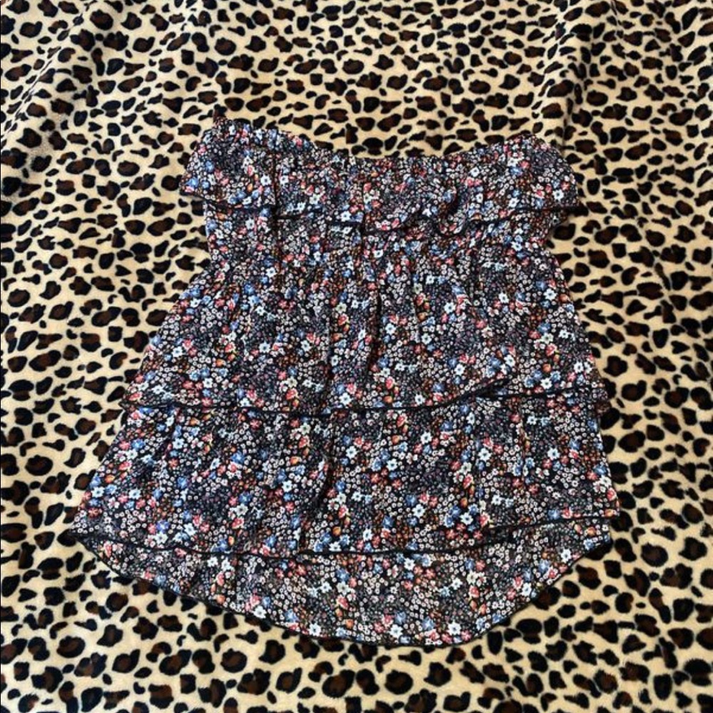 Strapless flower shirt